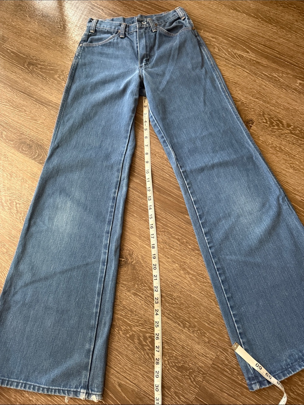 Vintage Wrangler Blue High-Rise Wide Leg Jeans - Picture 9 of 9